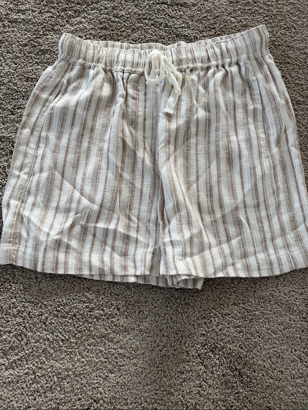 Staccato Cream Shorts with Tan Stripes